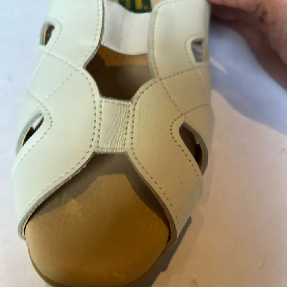 Daniel Green Women's Open Toed Sandals Cream Size 10